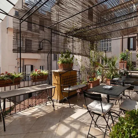 White With Bathroom And Shared Terrace * Rome