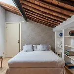 White With Bathroom And Shared Terrace * רומא