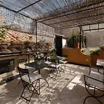 White With Bathroom And Shared Terrace בית אירוח רומא